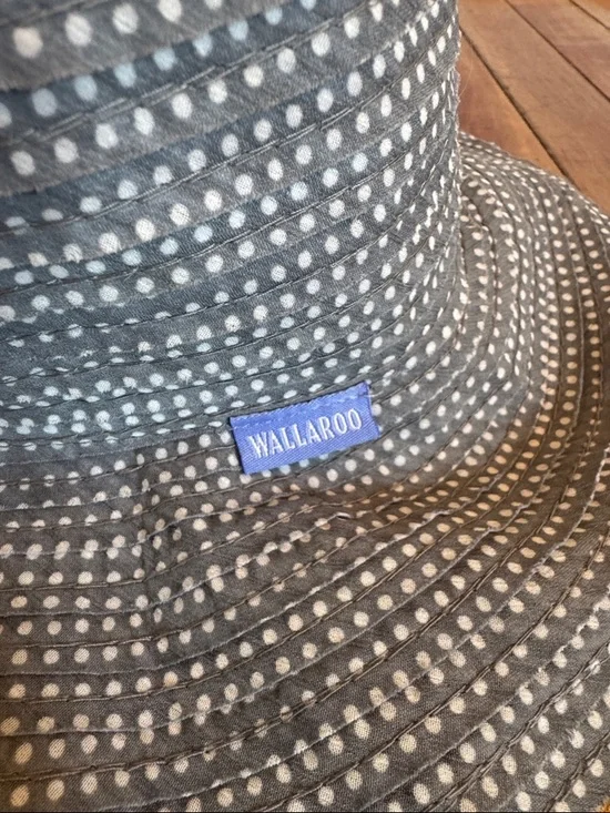 Wallaroo Petite Scrunchie Gray and White Polka Dot Sun Hat - Picture 2 of 4